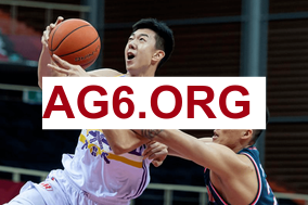 库里与儿子在家看独行侠，卡农：克莱在打球，你为什么在这